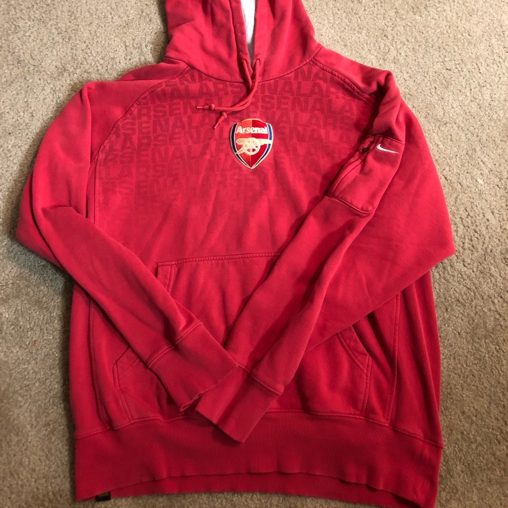 🆕🚨 Nike arsenal soccer team hoodie